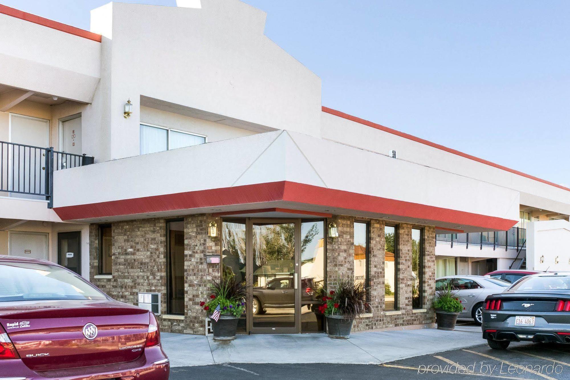 Econo Lodge Wall Exterior foto