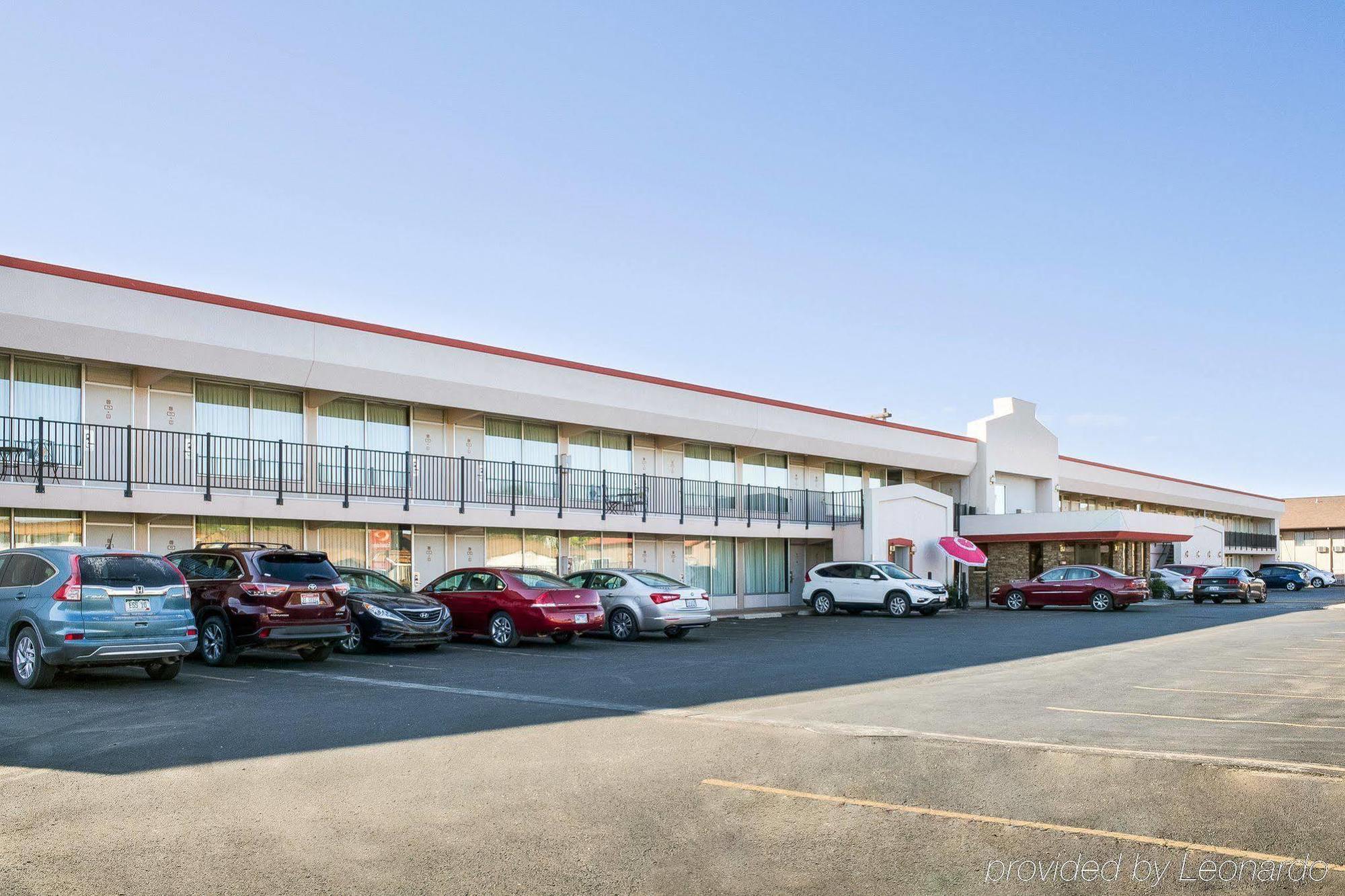 Econo Lodge Wall Exterior foto