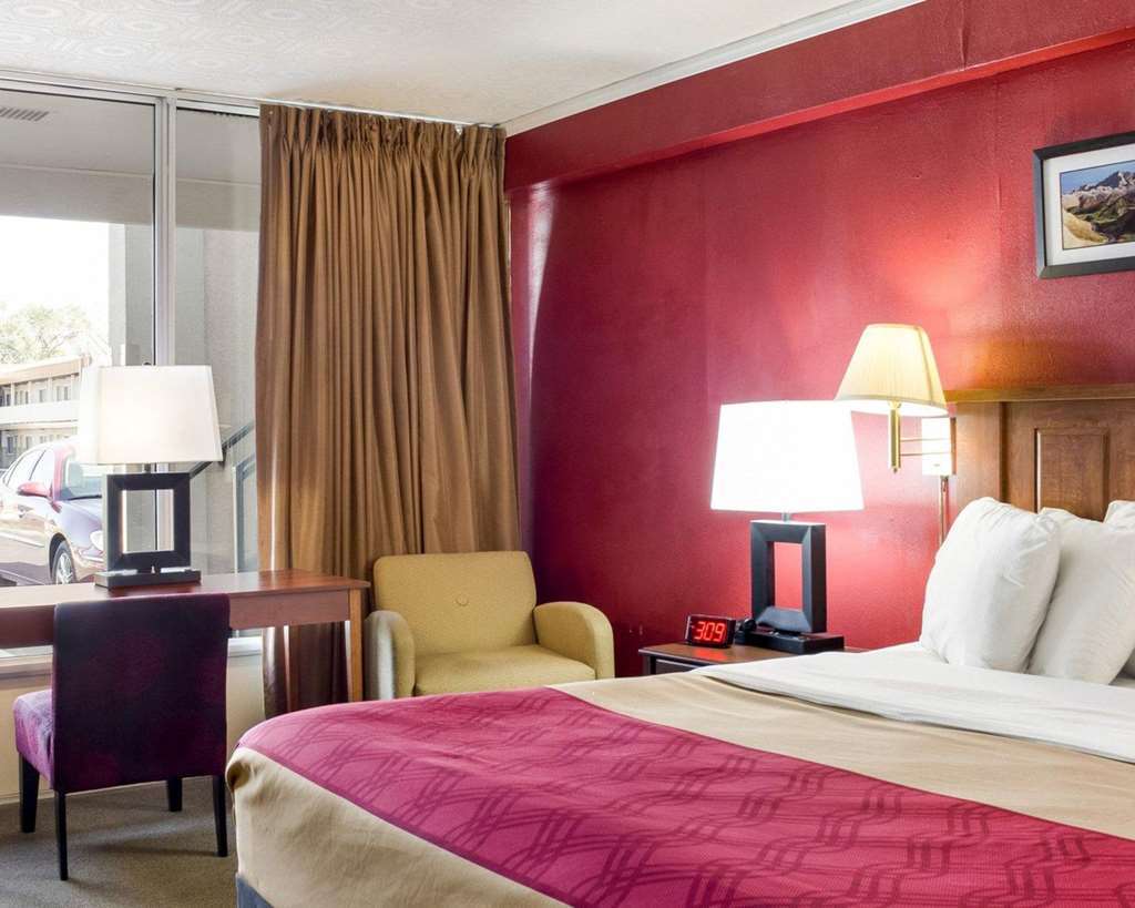Econo Lodge Wall Quarto foto