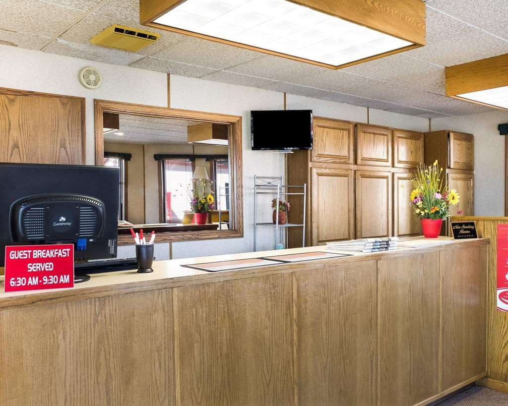Econo Lodge Wall Interior foto